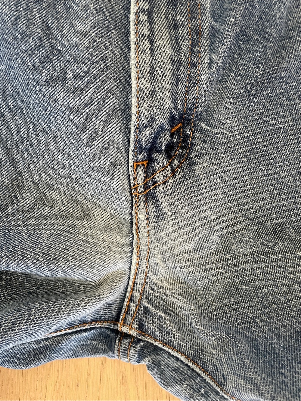 Vintage Levi’s 517 Bootcut Jeans - Picture 4 of 9